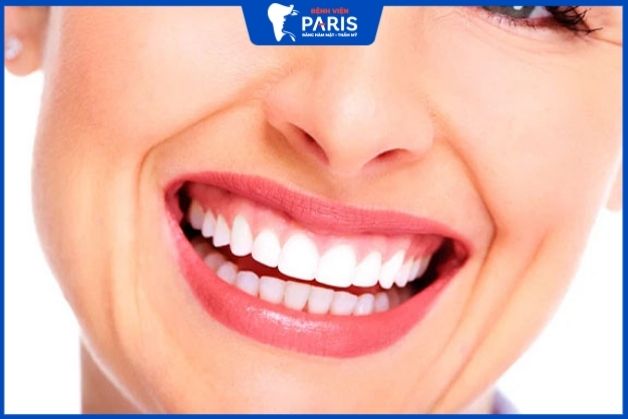 Cười hở 2 hàm răng cười hở 8 cái răng