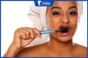 Các phương pháp làm trắng răng bằng than, những điều cần lưu ý