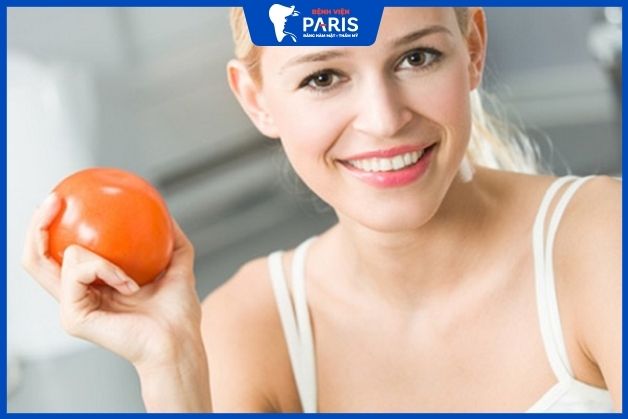 Cà chua có công dụng tẩy trắng răng