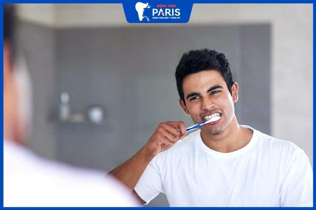 Chăm sóc răng như nào để ăn được sớm sau nhổ?