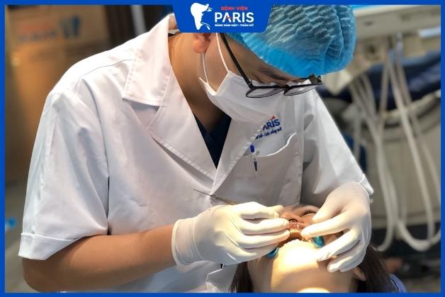 Các bước tiến hành tẩy trắng răng tại Bệnh viện Paris