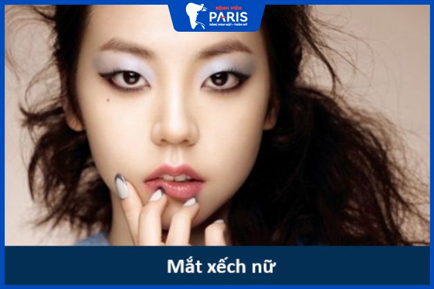 Cô nàng lọt top những đôi mắt một mí đẹp nhất xứ Hàn. Nhìn qua có thể thấy Sohee không chỉ sở hữu mắt 1 mí mà nó còn hơi xếch nữa