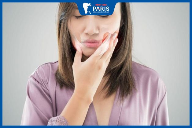 Đau nhức sau khi độn cằm là hiện tượng bình thường