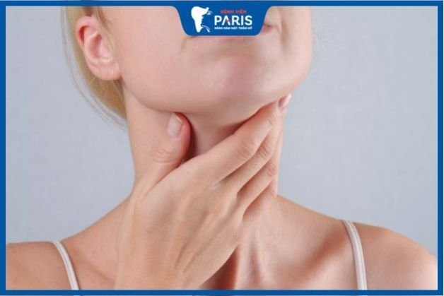 Độn cằm bị bao xơ cấp 1