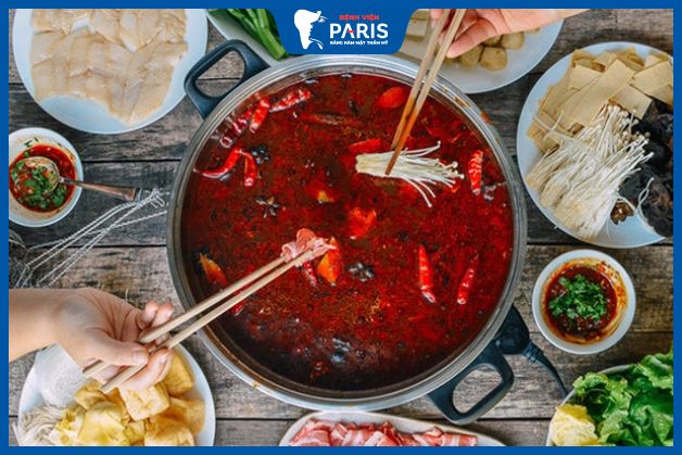 Đồ cay, nóng có thể làm vết thương bị kích ứng